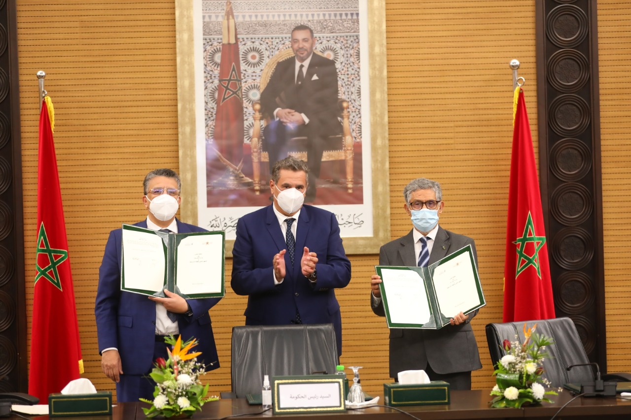 Discours Du Chef Du Gouvernement L Occasion De La Signature De L