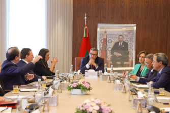 رئيس الحكومة، ‏السيد عزيز أخنوش، يترأس أول اجتماع للجنة قيادة عقد البرنامج الموقع بين الحكومة وشركة الخطوط الملكية المغربية 2023-2037