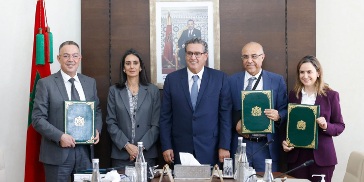 The Head of Government presides over the signing ceremony of an agreement for the implementation of the program to strengthen the enrollment and graduation of digital students in Moroccan public universities