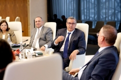 السيد رئيس الحكومة يترأس اجتماعا خصص لتدارس خارطة طريق التجارة الخارجية 2025-2027