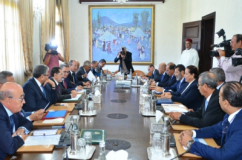 رئيس الحكومة يعقد لقاءا تشاوريا مع وفد عن الاتحاد العام لمقاولات المغرب